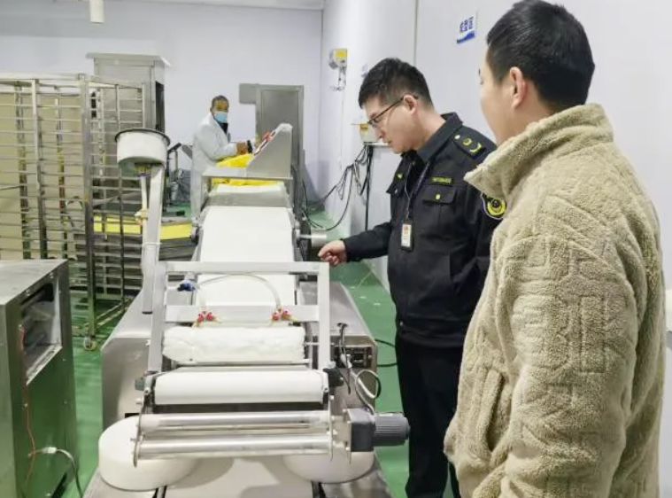 太原市尖草坪区市场监管局开展食品加工小作坊专项检查(图1)