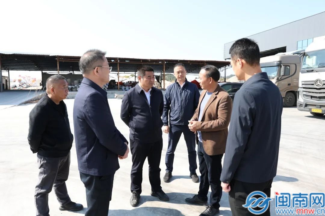 诏安县领导带队检查节前安全生产、食品安全和稳价保供工作(图5)