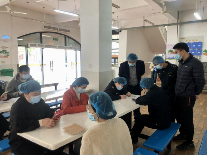 厦门市同安区市场监管局开展“每月一日查学校食堂”食品安全双随机执法公开活动(图1)