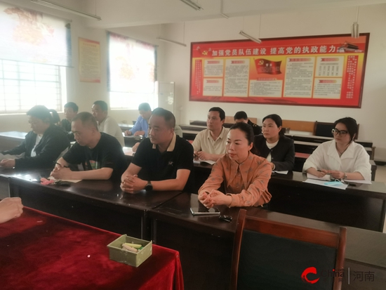 西平县专探中心校召开学校幼儿园食堂食品安全培训会(图2)