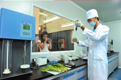 江苏省淮安市盱眙县开展养老机构食品安全专项检查(图1)