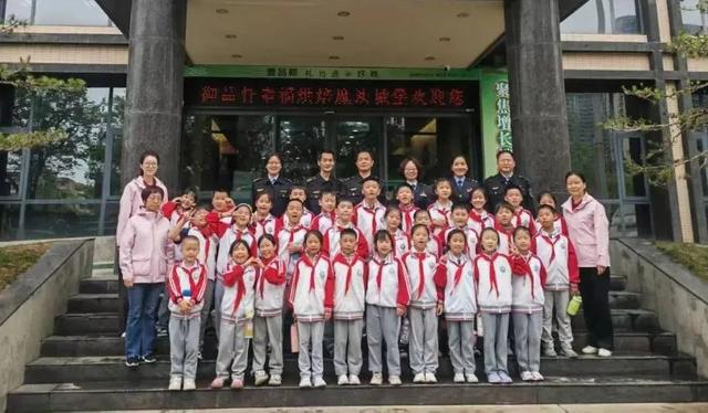 雁塔区高新路小学新少年走进食品安全教育基地(图7)