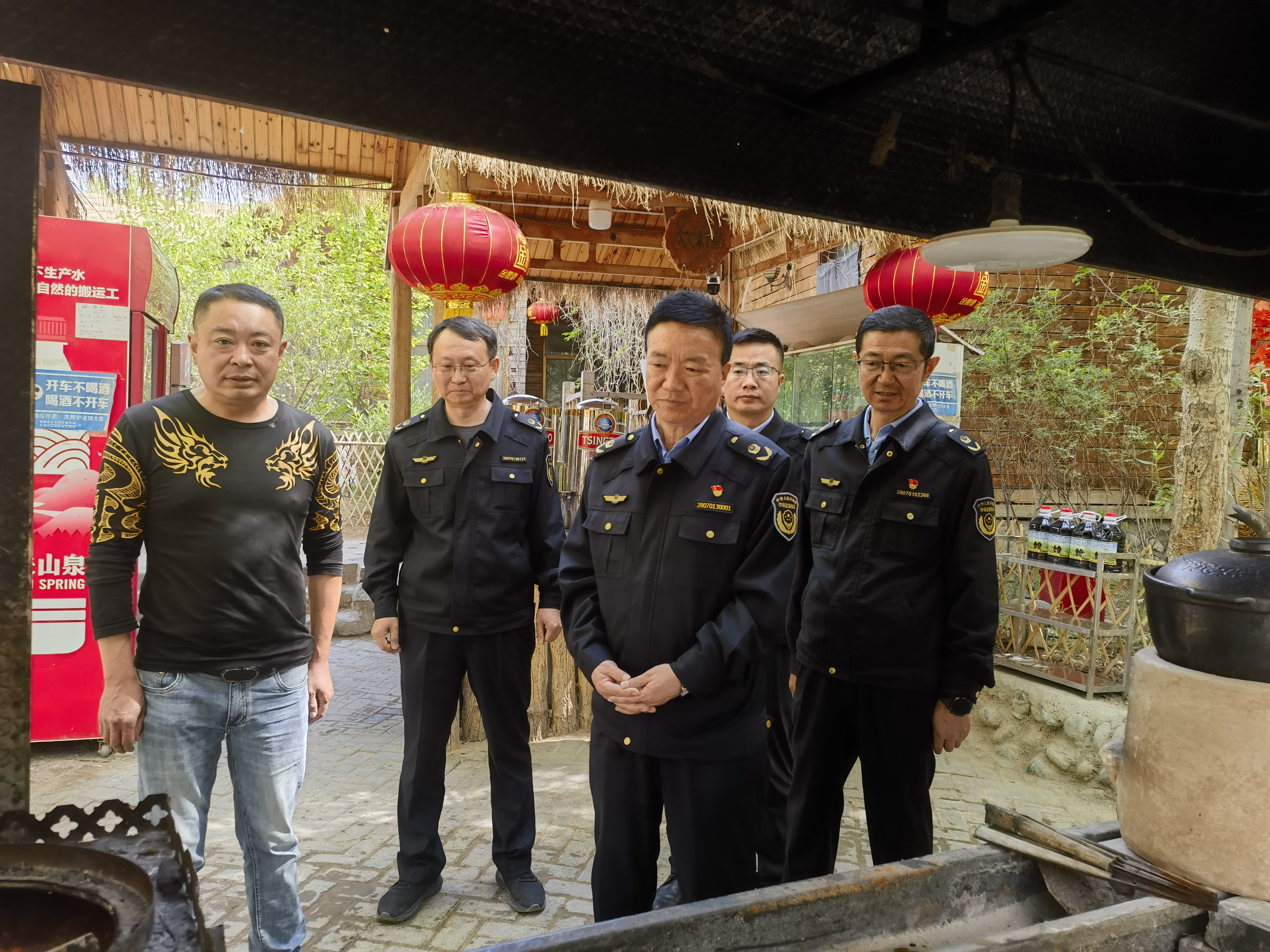 甘州区市场监管局开展农家乐食品安全专项检查(图1)