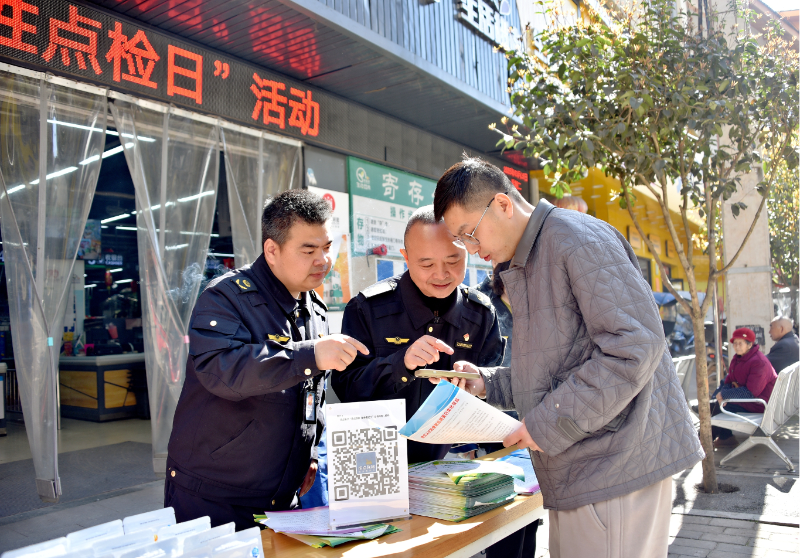 “这样抽检我们更放心”——重庆市涪陵区“百姓点检日”食品快检进蔬菜批发市场记(图3)