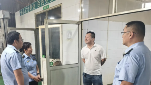 河北省定州市市场监管局开展制售假劣肉制品和农村假冒伪劣食品专项督导检查(图3)
