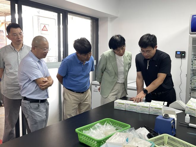 为民办实事｜市人大侨外委实地督办“菜篮子”食品安全(图4)