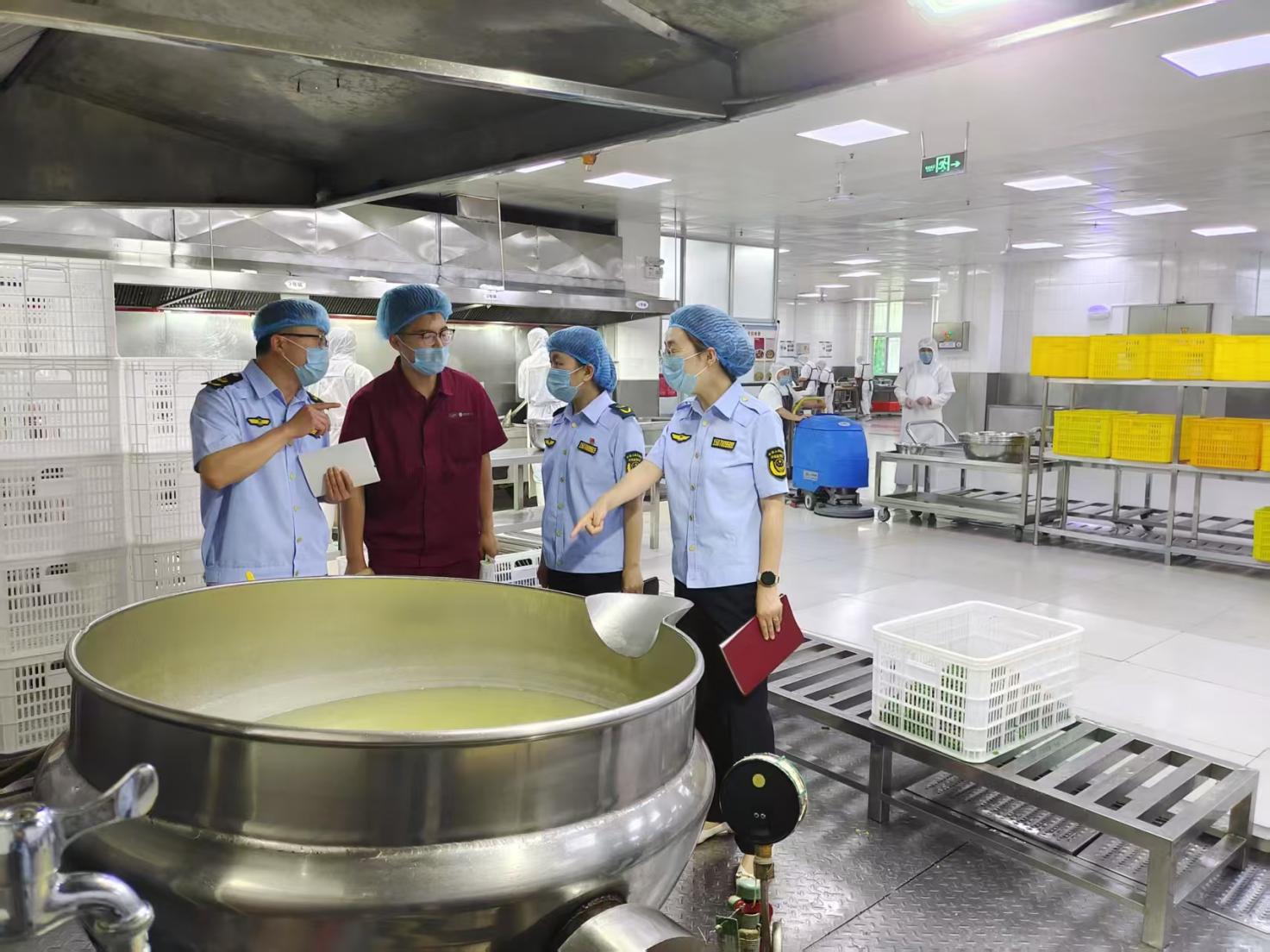潍坊峡山区织密食品安全“防护-监管-共治”一张网守护群众舌尖安全(图2)