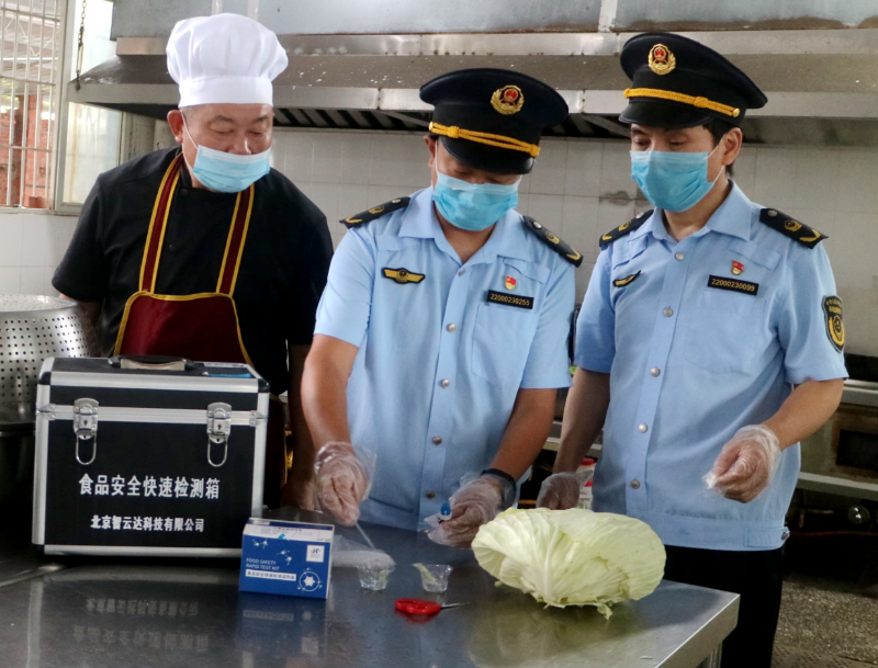 必须保证夏令营孩子的食品安全——重庆市涪陵区市场监管局夏令营食品抽检记(图1)