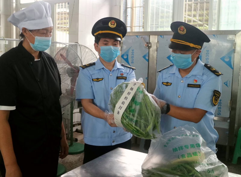 必须保证夏令营孩子的食品安全——重庆市涪陵区市场监管局夏令营食品抽检记(图2)